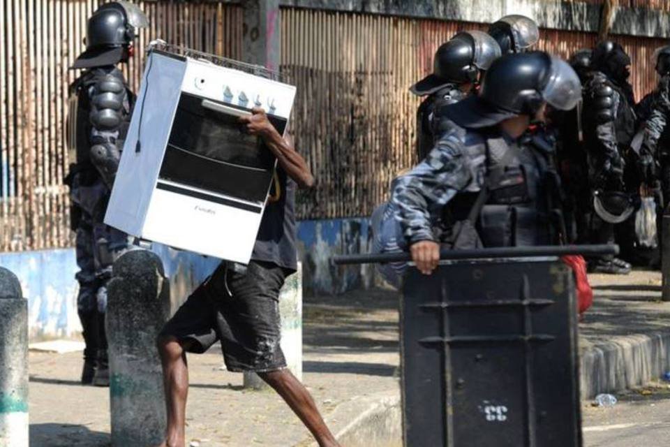 PM cumpre mandado de reintegração de posse em São Paulo