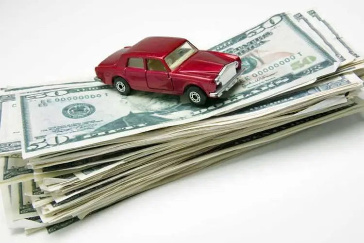 
	Despesas do carro: adicionais custam at&eacute; mais de R$ 44 mil
 (Creatas/Thinkstock)