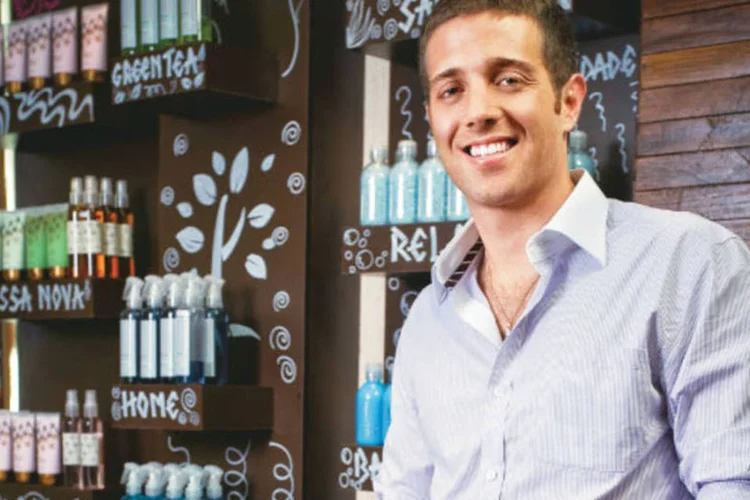 Tobias Chanan, dono da franquia Empório Body Store, que faz cosméticos artesanais.  
 (Tamires Kopp)