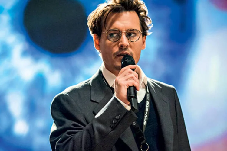 
	Johnny Depp no filme Transcendence: m&aacute;quinas assumem o papel do homem
 (Divulgação / VOCÊ S/A)