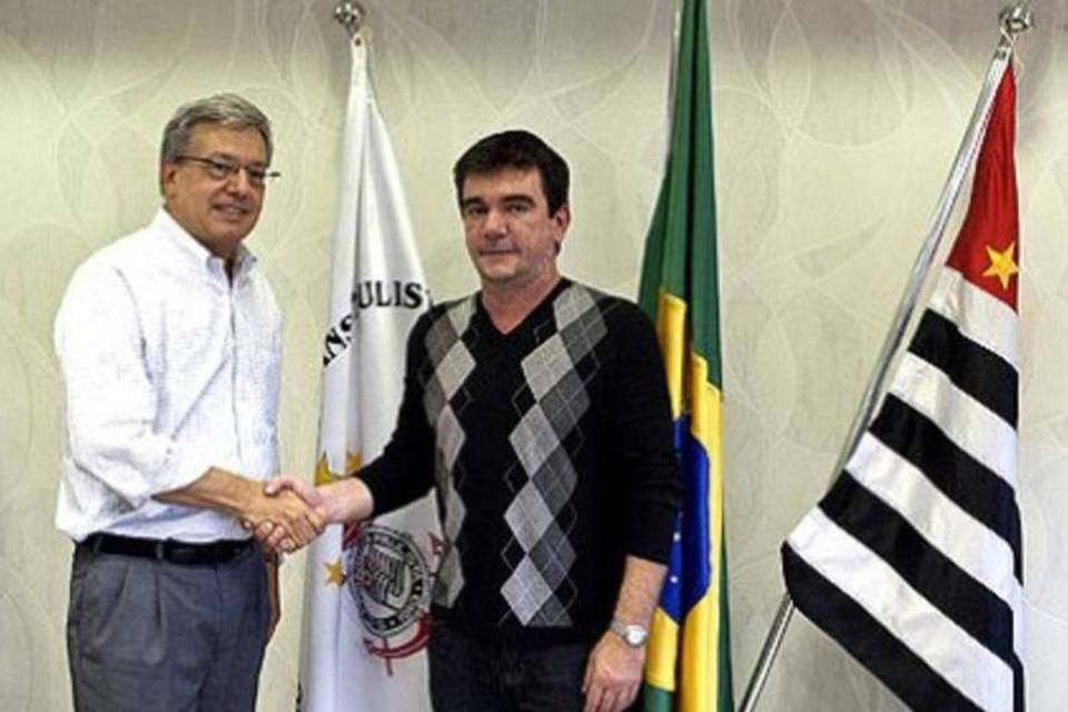 Depois de proposta milionária da Record, Corinthians fecha com a Globo