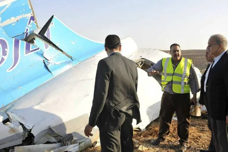 
	Avi&atilde;o russo cai no Egito: causas do acidente que matou 224 pessoas no &uacute;ltimo s&aacute;bado ainda n&atilde;o foram esclarecidas.
 (REUTERS/Stringer)