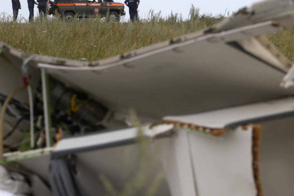 Ucrânia diz que não havia caça voando perto de avião malaio