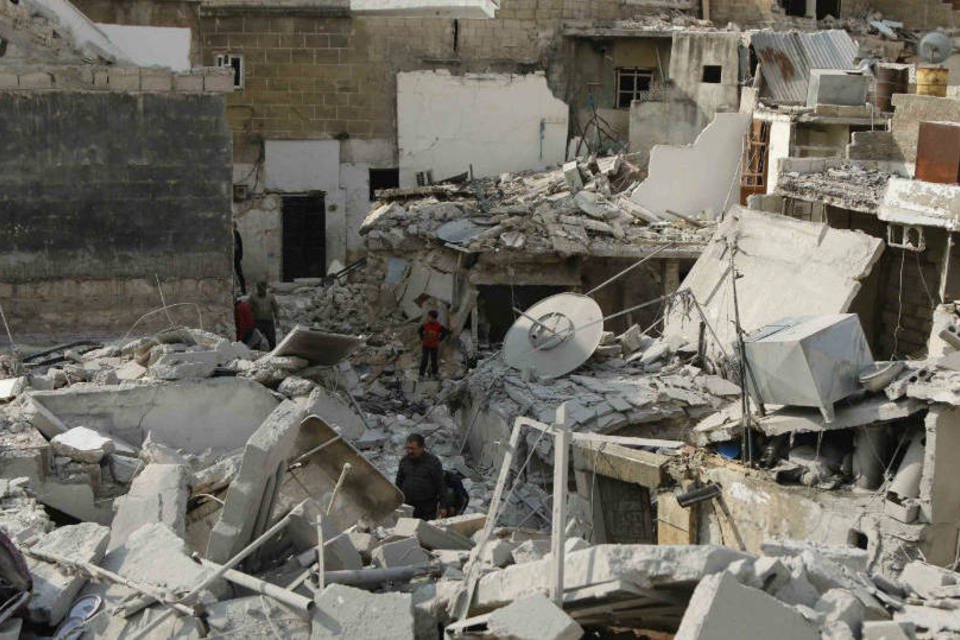 Bombardeios do governo matam 400 civis em um mês na Síria