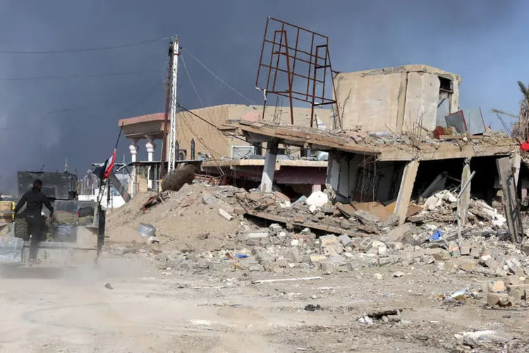 
	Ramadi: os jihadistas destru&iacute;ram com explosivos edif&iacute;cios oficiais e casas de membros das for&ccedil;as de seguran&ccedil;a antes de abandonar a cidade
 (Reuters)