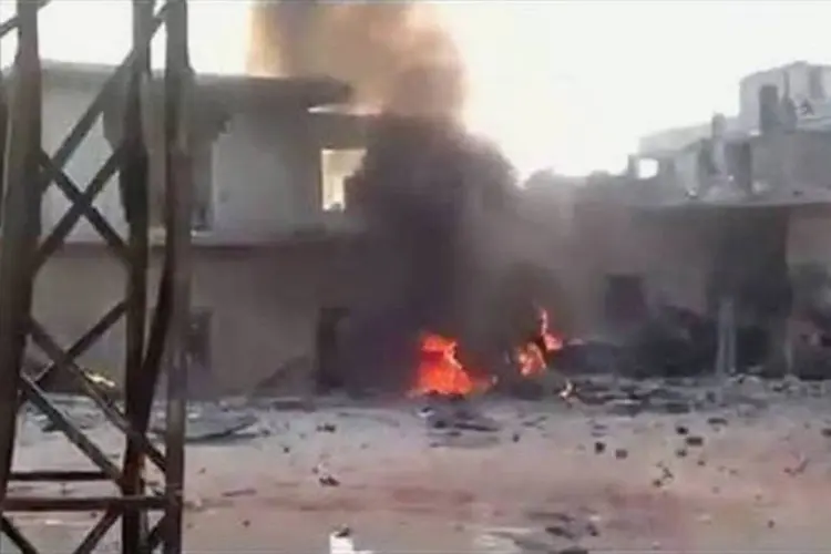 Destruição na cidade de Rastan, na Síria (AFP)
