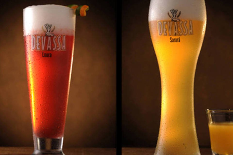 Devassa dá chope para clientes no Dia da Mulher