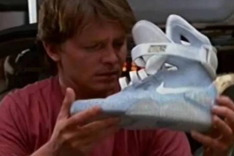 devolta_nike_600_mcfly-jpg.JPG (.)