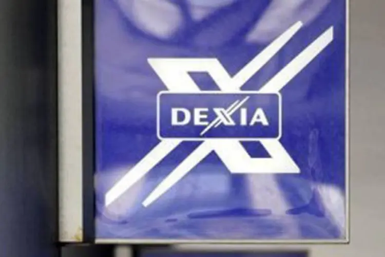 O Dexia tinha superado com nota as provas de solvência realizadas aos bancos europeus em julho, mas um mês depois anunciou perdas de € 4 bilhões neste segundo trimestre (Dirk Waem/AFP)