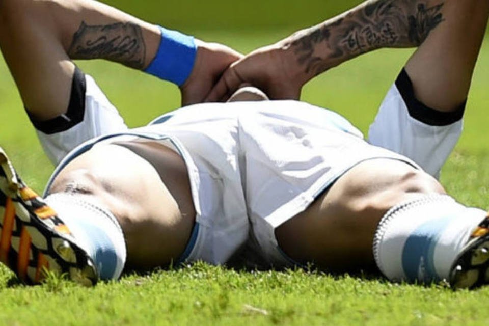 Esperançosa, Argentina confirma Di María fora de semi