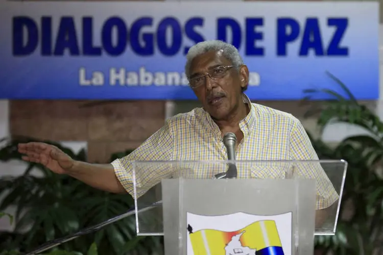 
	Negocia&ccedil;&otilde;es de paz: repreentante das Farc, Joaquin Gomez, fala em confer&ecirc;ncia em Havana, Cuba, dia 13/01/2016
 (Enrique De La Osa / Reuters)