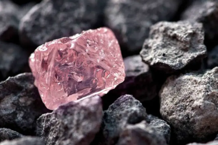 Pedra de diamante rosa: venda irá acontecer em Hong Kong no dia 4 de abril (Rio Tinto/AFP)
