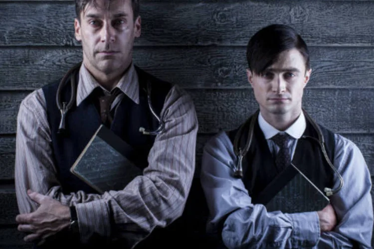 
	Segunda temporada da s&eacute;rie brit&acirc;nica se foca nas experi&ecirc;ncias do jovem Dr. Bomgard
 (Divulgação)