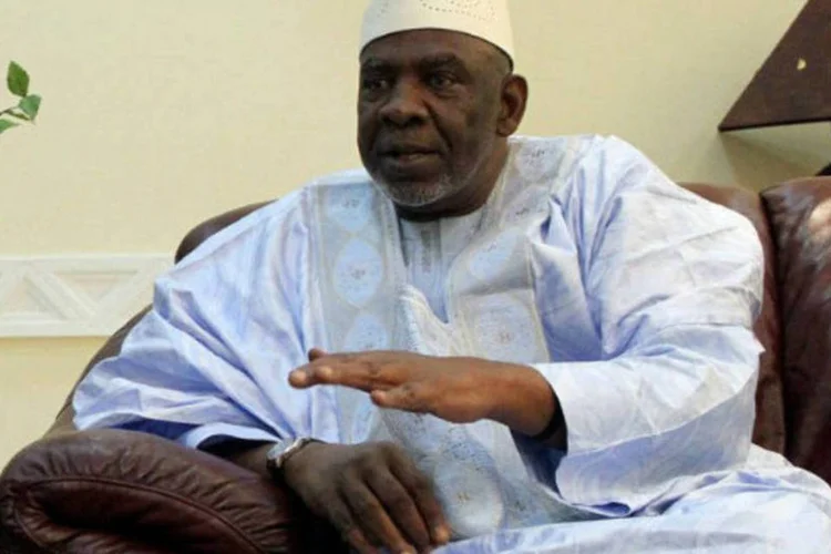 
	&quot;Eu, Cheik Modibo Diarra, renuncio junto a meu governo&quot; declarou Diarra em um breve discurso transmitido pela r&aacute;dio e televis&atilde;o estatal de Mali (ORTM), sem explicar os motivos da sa&iacute;da
 (AFP/Habibou Kouyate)