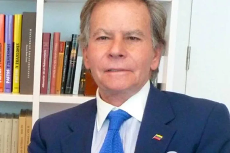 Arria: "Há uma lista de ações realmente terríveis das brutalidades cometidas contra milhares de venezuelanos que vão de assassinatos a deslocamentos forçados e eliminação da propriedade" (Wikimedia Commons)