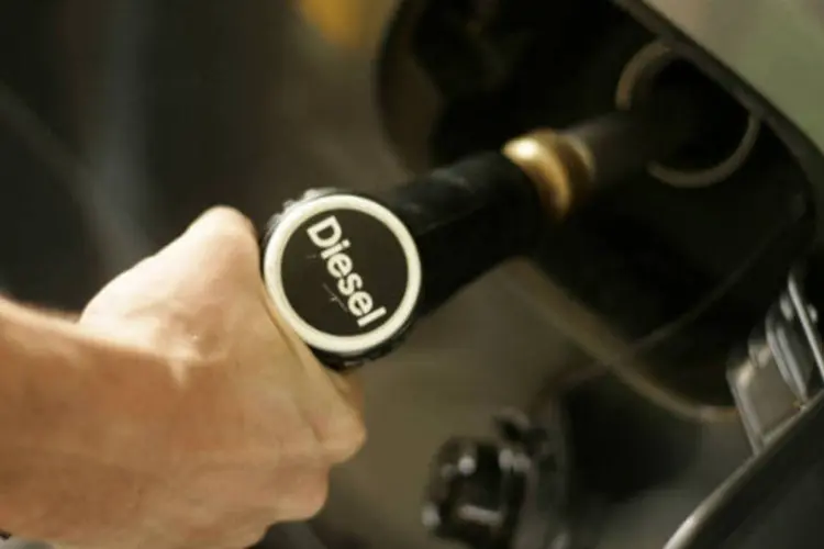 Diesel: combustível vendido nos postos recebe uma mistura de 10 por cento de biodiesel, que não está sendo subsidiado pelo governo (Mark Renders/Getty Images)