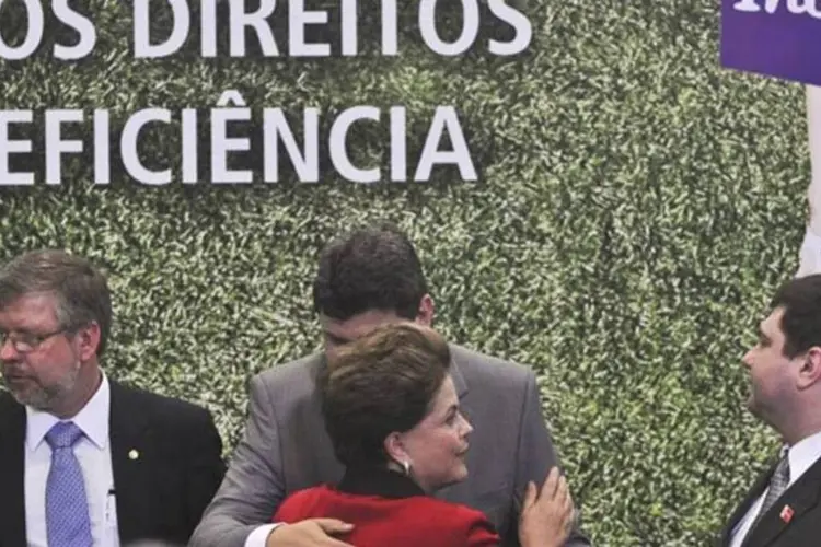 Presidente Dilma durante o lançamento do plano Viver sem Limite (Antonio Cruz/ABr)
