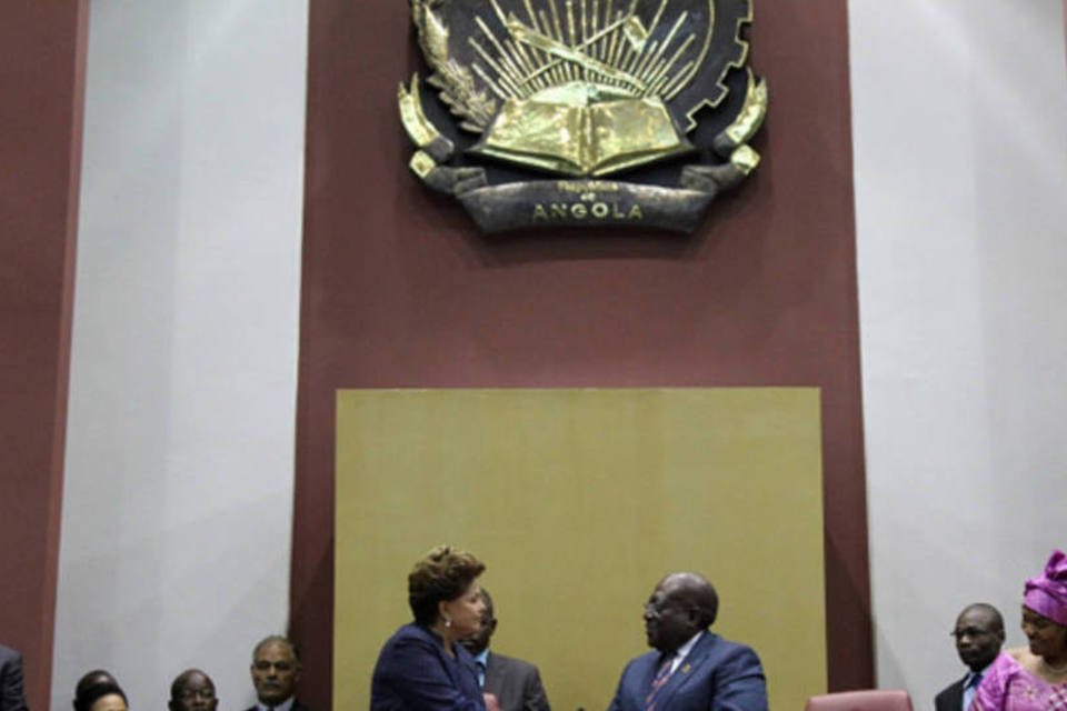 Em Angola, Dilma volta a defender reforma em órgãos multilaterais