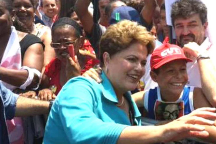 Dilma Rousseff em São Paulo: crítica a Aécio e Marina (Reprodução/Twiiter)