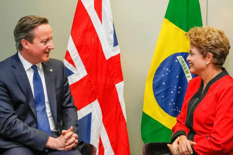 
	Dilma Rousseff durante encontro com primeiro-ministro do Reino Unido, David Cameron
 (Roberto Stuckert Filho/ PR)