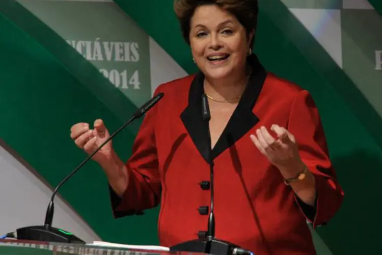 
	Dilma: ela voltou a dizer que taxas de crescimento menores n&atilde;o s&atilde;o exclusividade do Brasil
 (Antonio Cruz/Agência Brasil)