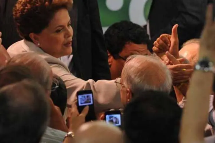 A presidente eleita Dilma Rousseff comemora sua eleição (Marcello Casal/AGÊNCIA BRASIL)