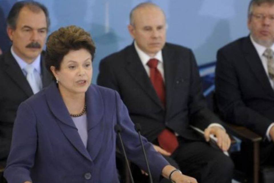 Dilma acredita que haverá tensão econômica mesmo resolvida a questão americana