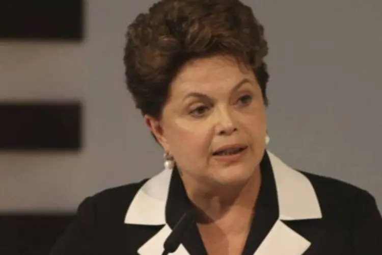 Dilma: "Nosso desafio desta década é gerar empregos de qualidade que usem o conhecimento para produzir o que o Brasil hoje importa" (Fabio Rodrigues Pozzebom/ABr)