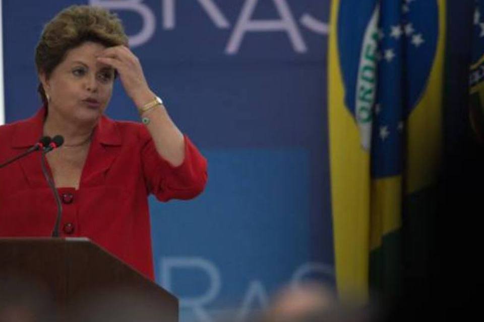 "Estou tristíssima", diz Dilma ao decretar luto oficial
