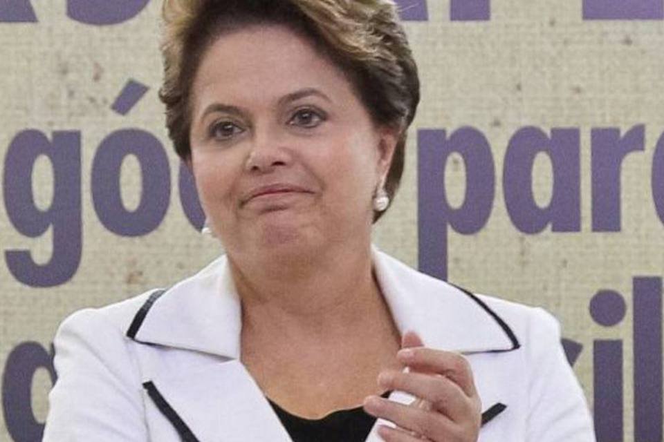 Apesar da crise, Dilma faz previsão otimista para a economia brasileira em 2012