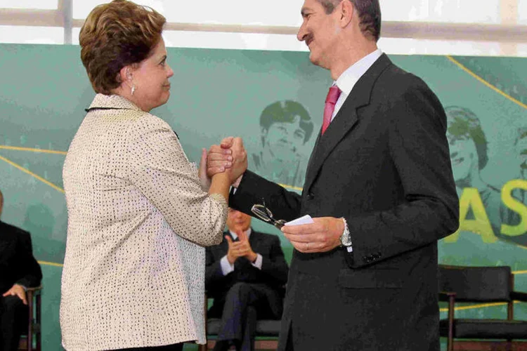 A presidente Dilma com Aldo Rebelo, que assumiu o ministério dos Esportes após a saída de Orlando Silva
 (Roberto Stuckert Filho/PR)