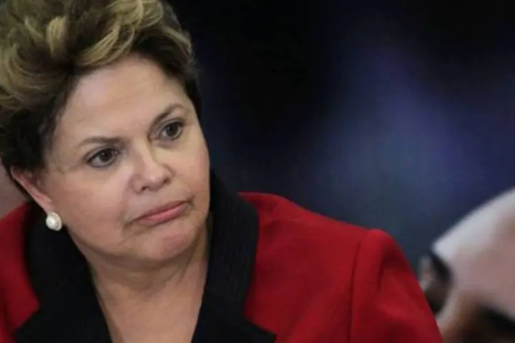 
	Dilma Rousseff: presidente afirmou ser ineg&aacute;vel que a crise mundial afeta o Brasil, mas que n&atilde;o h&aacute; sombra de d&uacute;vida &quot;que n&oacute;s sa&iacute;mos melhores que os outros&quot;
 (Ueslei Marcelino/Reuters)