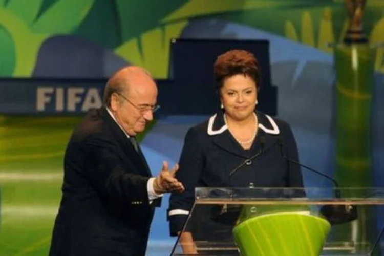 O presidente da Fifa, Joseph Blatter, não participará na reunião com Dilma Rousseff (Antonio Scorza/AFP)