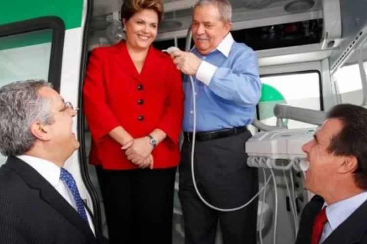 Dilma Rousseff em cerimônia de inauguração da UPA. Lula também estava presente (Roberto Stuckert Filho/Presidência da República)