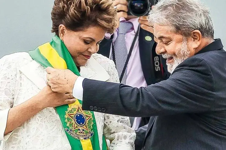 
	Dilma Rousseff e ex-presidente Lula: Onyx disse que agora Lula era um &quot;cidad&atilde;o comum&quot; que poderia responder por seus atos quando presidente
 (Divulgação)
