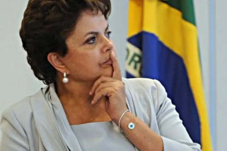 Dilma: atuação no câmbio tem sido bem criticada (Fabio Rodrigues Pozzebom/ABr)