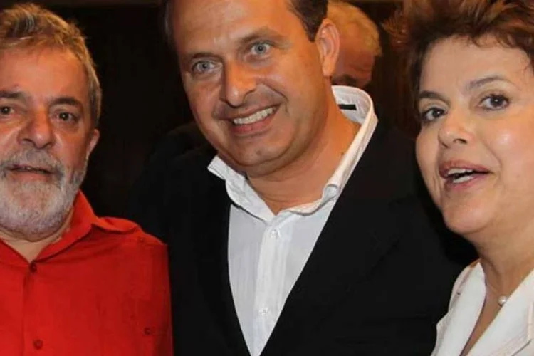 
	Lula, Eduardo Campos e Dilma: &quot;n&atilde;o estamos tratando de elei&ccedil;&atilde;o de 14 ainda&quot;, frisou Campos, ao ser indagado se entendia como &quot;recado&quot; a fala do ex-presidente
 (Ricardo Stuckert//Presidência da República)