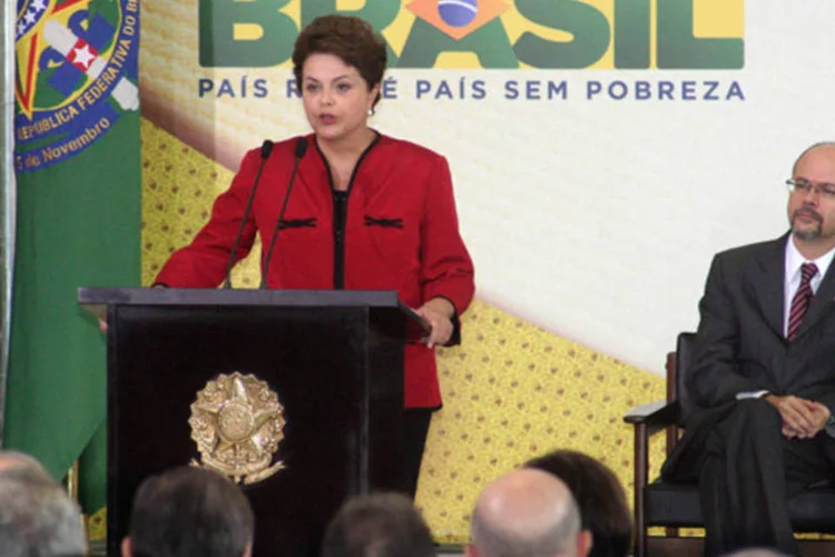 Presidente da República, Dilma Rousseff, e o presidente do Sebrae, Luiz Barretto, durante evento no Planalto (Bernardo Rebello/Agência Sebrae)