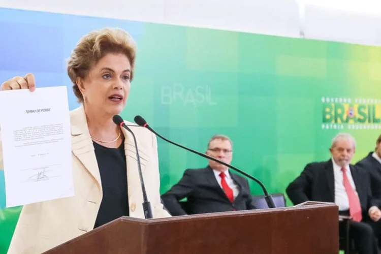 Dilma segura posse de Lula no Planalto (Roberto Stuckert Filho/PR)