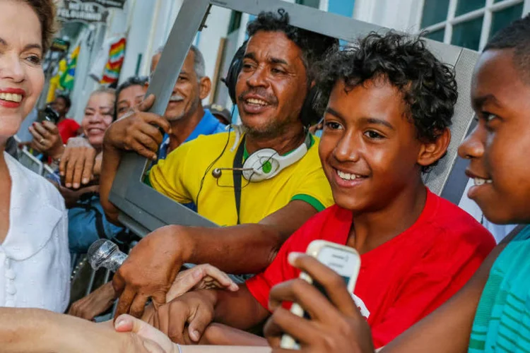 Dilma: ela atribuiu resultado decepcionante do 2º trimestre aos vários feriados na Copa (Ichiro Guerra/Dilma 13)