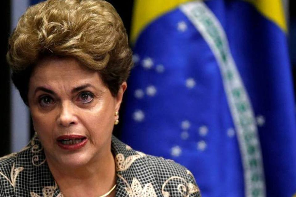 
	Dilma: pelo menos 54 senadores precisam votar a favor do impeachment para que a presidente seja afastada
 (Ueslei Marcelino / Reuters)