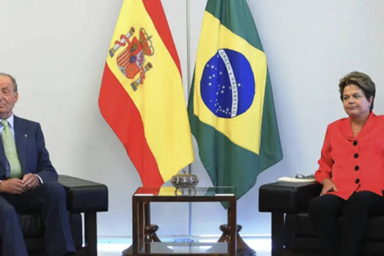 O rei da Espanha, Juan Carlos I, e a presidente Dilma Rousseff durante encontro no Palácio do Planalto (Wilson Dias/ABr)