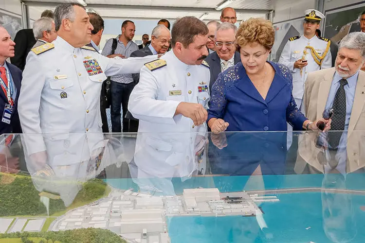 Dilma em evento sobre submarinos: "nossa capacidade de ampliar (a defesa) será tanto maior quanto mais bem equipadas estiverem nossas Forças Armadas", disse (Roberto Stuckert Filho/PR/Divulgação)