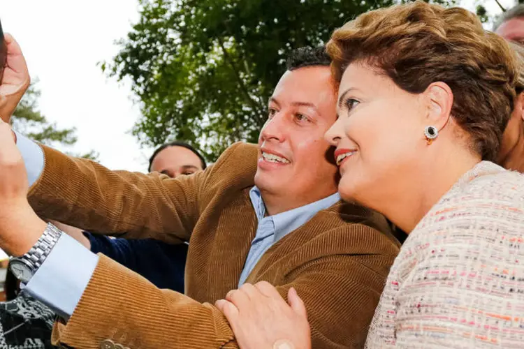 DIlma: segundo dirigentes, imagem de Dilma na televisão é muito "fria" (Ichiro Guerra/Dilma 13)