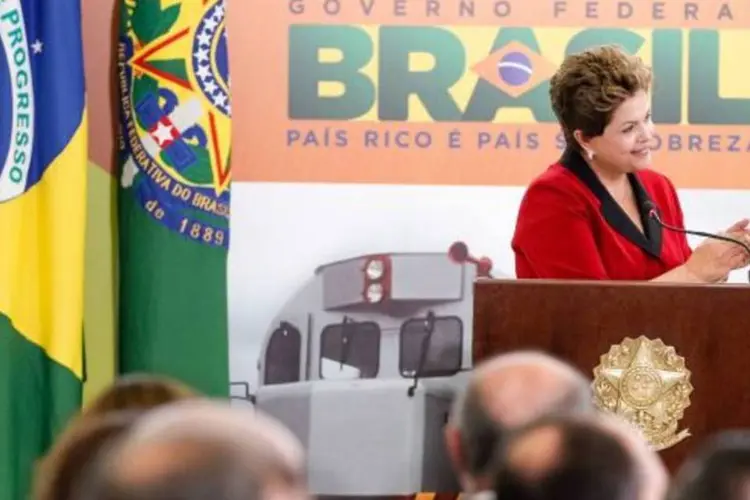 
	Dilma Rousseff no an&uacute;ncio do plano de concess&otilde;es: a EPL foi criada hoje para administrar todos projetos de log&iacute;stica do pa&iacute;s
 (Roberto Stuckert Filho/Presidência da República)