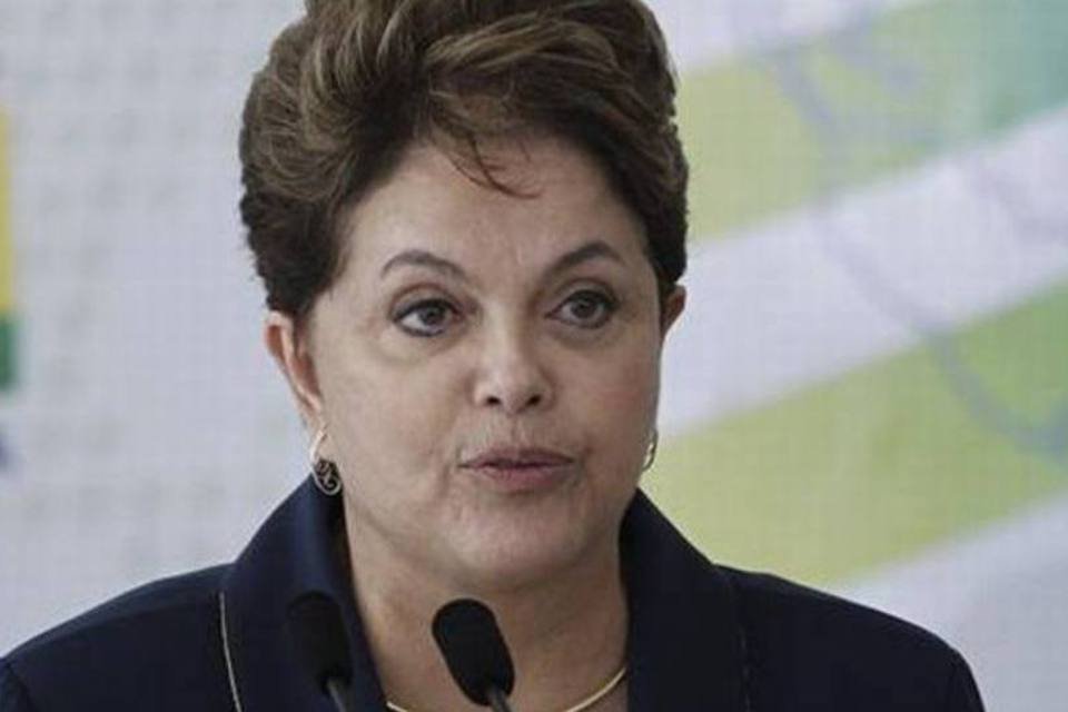 Dilma comemora decisão sobre Lei Maria da Penha