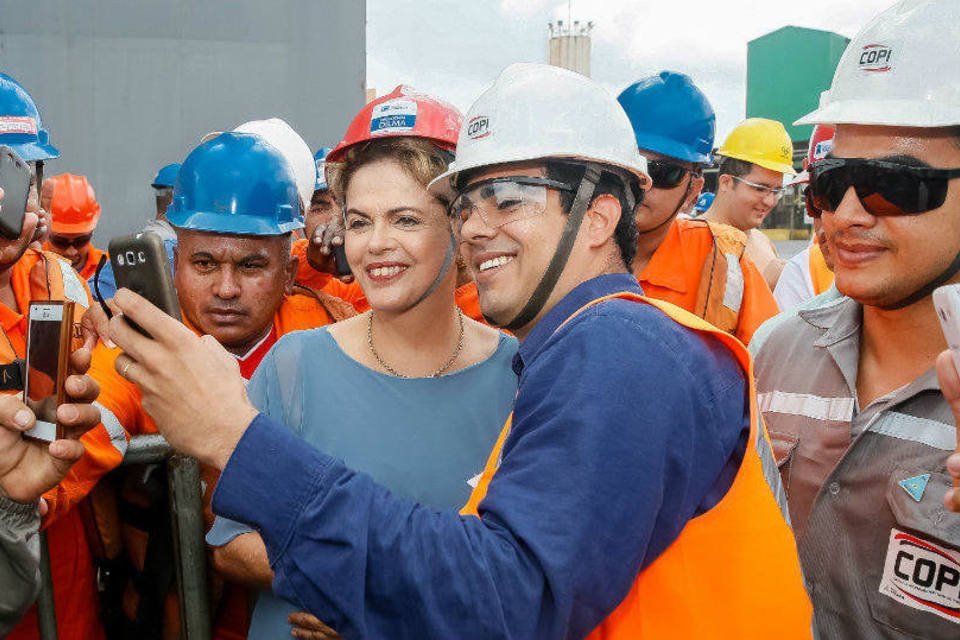 País não está parado, diz Dilma no Maranhão