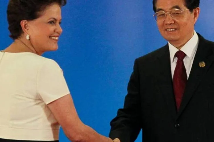 Dilma e Hu Jintao: de 2003 a 2010, crescimento dos Brics representou 40% do PIB mundial (Roberto Stuckert Filho/PR)