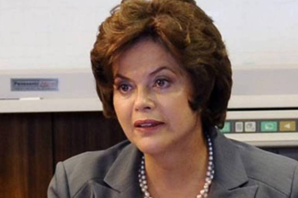 PCdoB anuncia apoio à pré-candidatura de Dilma