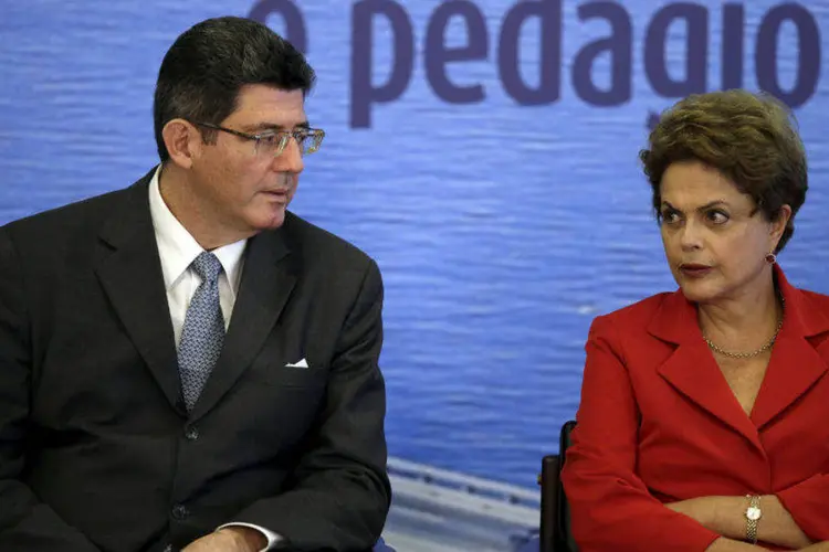 
	Dilma Rousseff e Joaquim Levy: no entendimento de Dilma, o BNDES &quot;j&aacute; divulga em transpar&ecirc;ncia ativa diversas informa&ccedil;&otilde;es a respeito de suas opera&ccedil;&otilde;es&quot;
 (Ueslei Marcelino/Reuters)